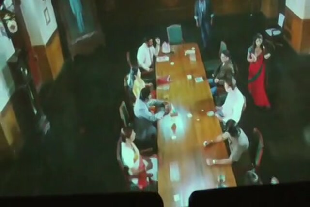 Vaaimai (2016) DVDScr Sample (480x320)