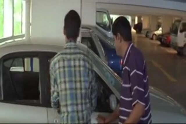 Pudhukottaiyilirundhu Saravanan Sample