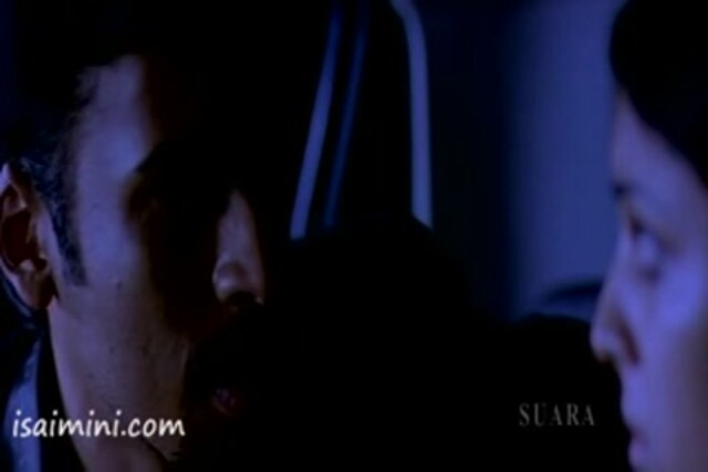 Mayakkam Enna Part-4